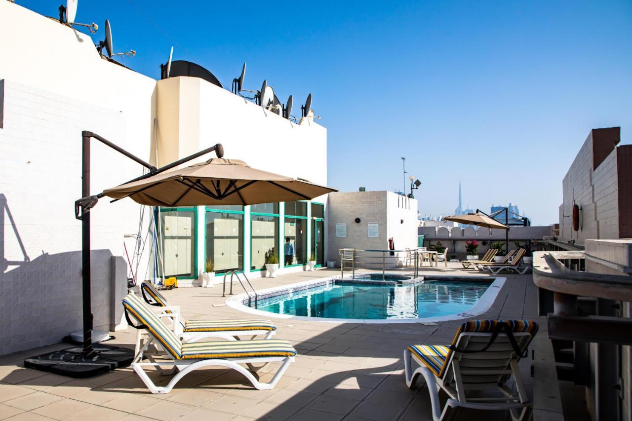 Wescott Pearl Hotel Apartments Dubai Exterior photo