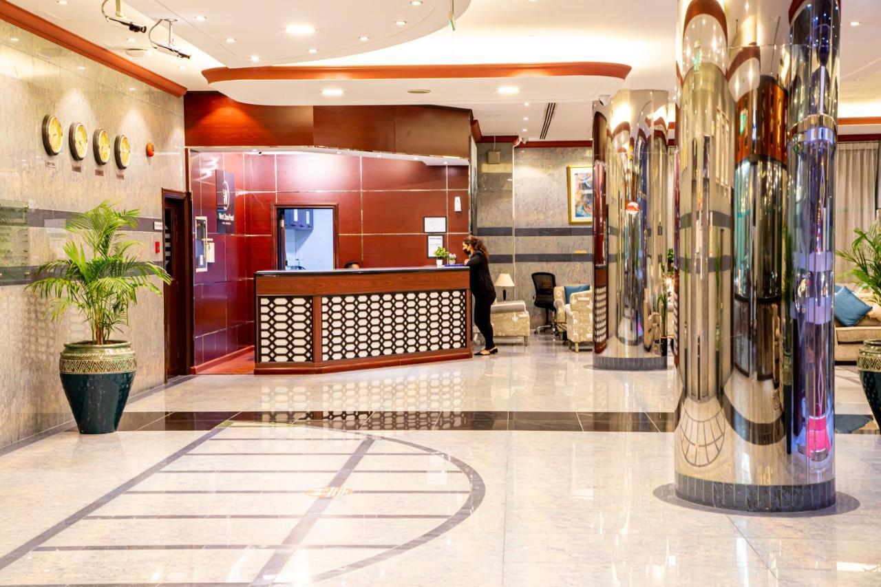 Wescott Pearl Hotel Apartments Dubai Exterior photo