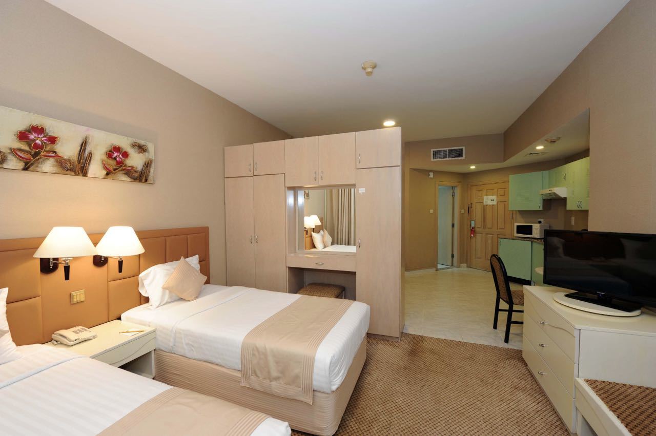 Wescott Pearl Hotel Apartments Dubai Exterior photo